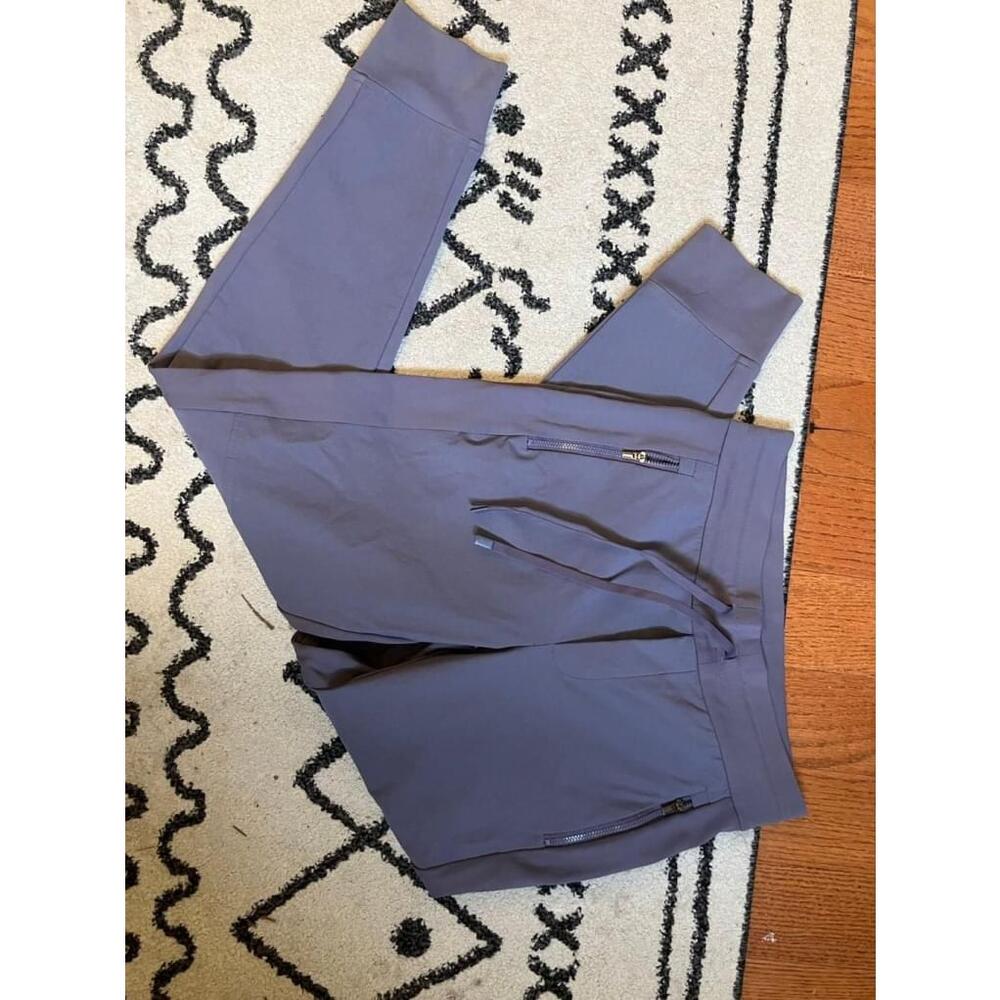 LIKE NEW Athleta Women's Headlands Hybrid Mid Rise Jogger size4